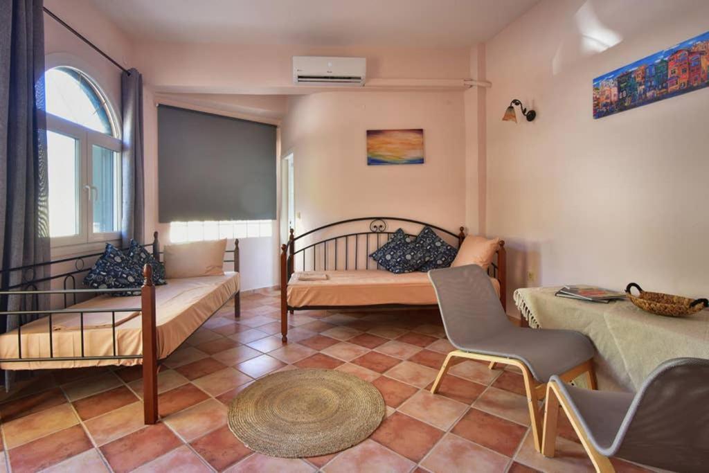 Nafsikas Apartment - Ipsos Beach Extérieur photo